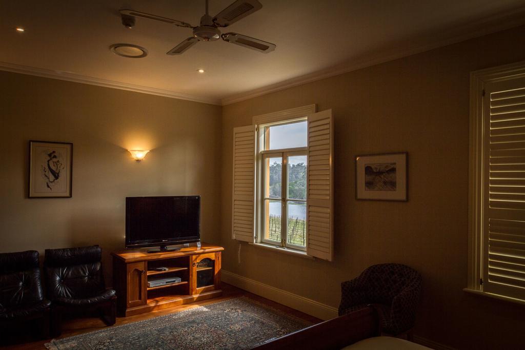 Tizzana Winery Bed And Breakfast Sackville Reach Kamer foto